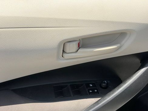 Used 2023 Toyota Corolla LE w/ Carpet Mat Package (TMS) FWD image 6