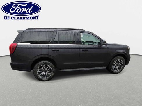 New 2026 Ford Expedition Active AWD/4WD image 3