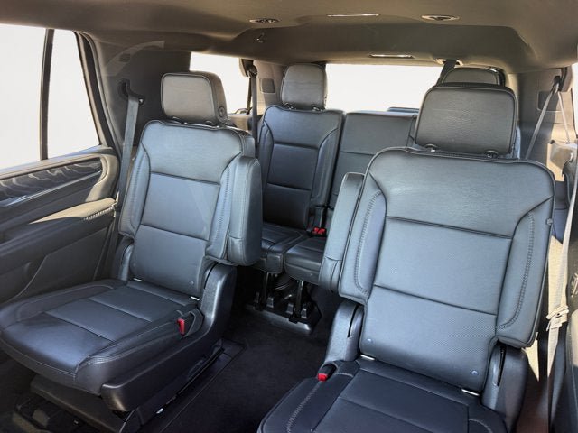 Used 2021 GMC Yukon Denali AWD/4WD image 13