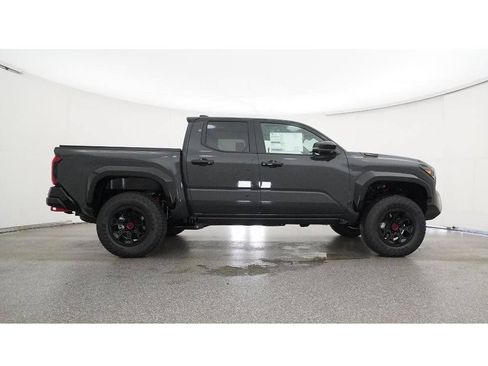Used 2025 Toyota Tacoma TRD Pro w/ Tow Tech Package AWD/4WD image 33