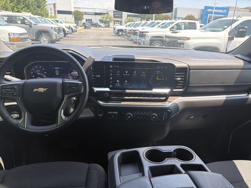 Used 2026 Chevrolet Silverado 1500 LT AWD/4WD image 29