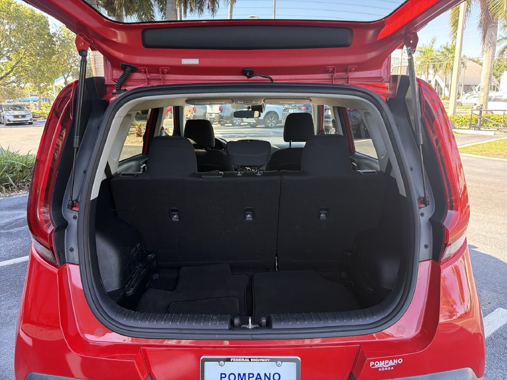 Used 2020 Kia Soul S FWD image 52
