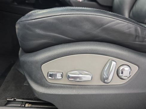 Used 2012 Porsche Cayenne AWD/4WD image 27
