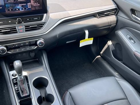 New 2026 Nissan Altima 2.5 SR FWD image 27