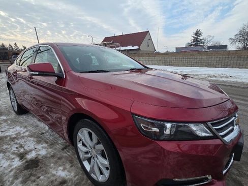 Used 2019 Chevrolet Impala LT w/ Sunroof and Spoiler Package image 12
