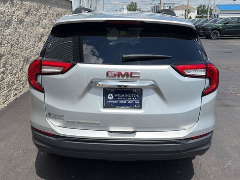 Used 2022 GMC Terrain SLE w/ Driver Convenience Package FWD image 43