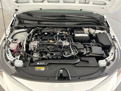 Used 2025 Toyota Corolla LE w/ Convenience Package image 23