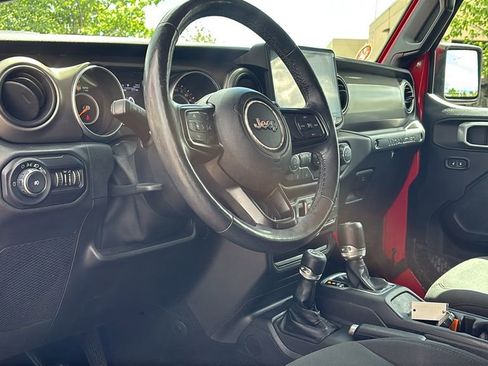 Used 2018 Jeep Wrangler Unlimited Sport S AWD/4WD image 25