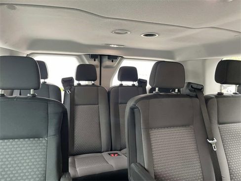 Certified 2022 Ford Transit 350 XLT image 33