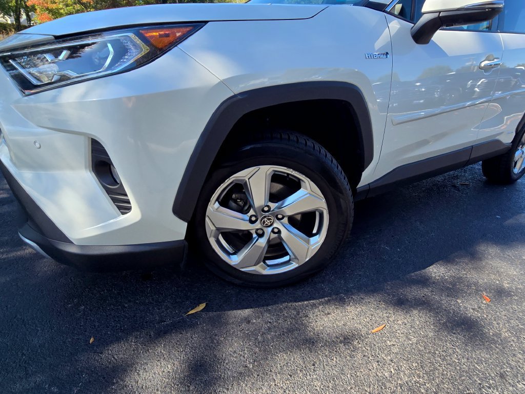 Used 2021 Toyota RAV4 Limited AWD/4WD image 2
