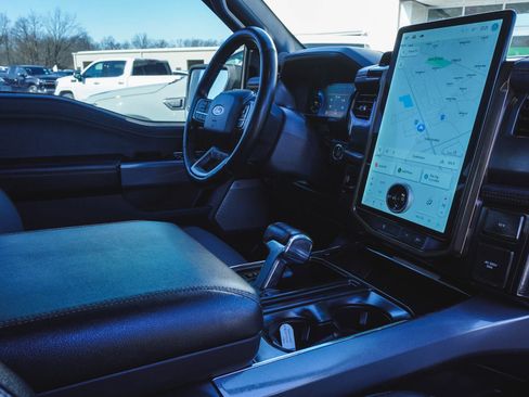 Used 2022 Ford F150 Lightning Lariat image 44