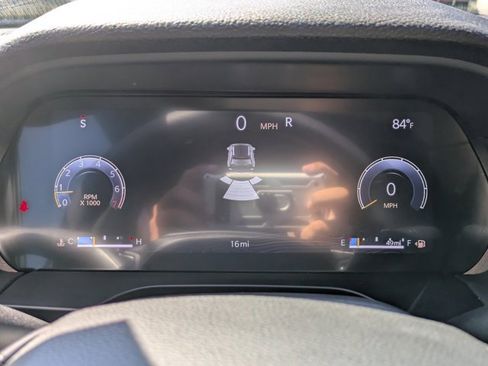 New 2025 Jeep Grand Cherokee Altitude image 24