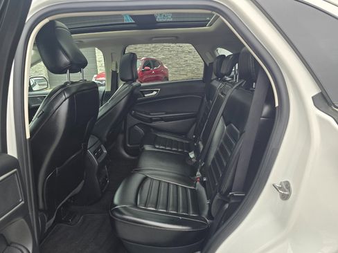 Used 2020 Ford Edge SEL w/ Convenience Package image 15