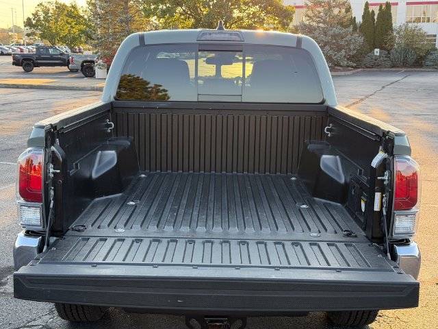 Certified 2023 Toyota Tacoma TRD Off-Road AWD/4WD image 16
