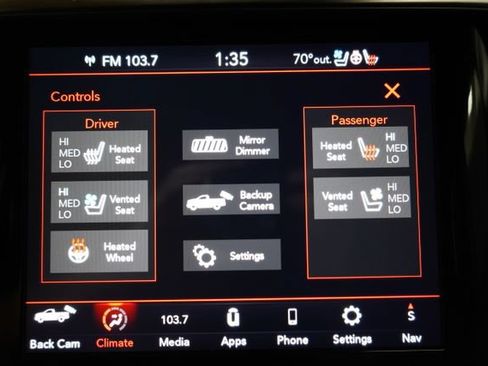 Used 2021 RAM 1500 Laramie AWD/4WD image 30