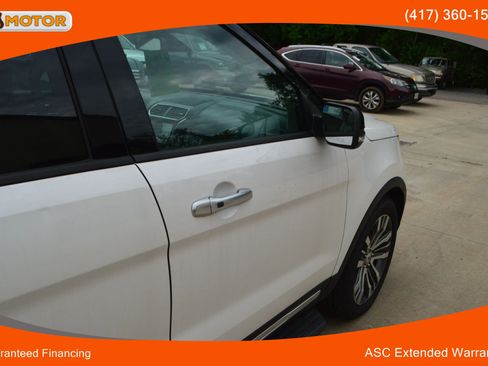 Used 2017 Ford Explorer Platinum AWD/4WD image 35