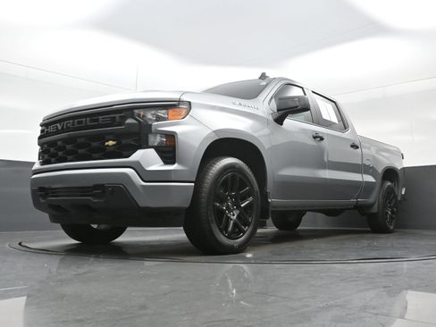 Used 2024 Chevrolet Silverado 1500 Custom AWD/4WD image 25
