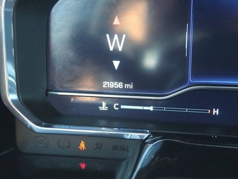 Used 2024 Chevrolet Silverado 1500 High Country w/ Technology Package image 28