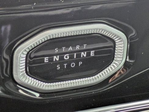 New 2026 Jeep Grand Cherokee L Limited w/ Limited Altitude Package RWD image 33