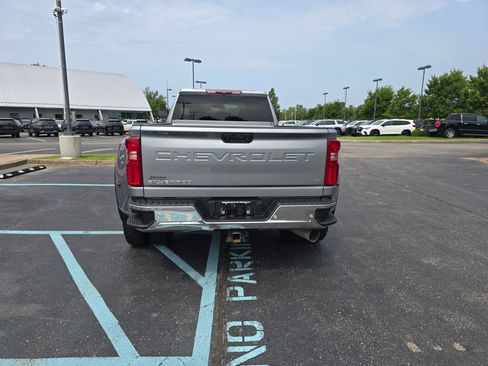Used 2025 Chevrolet Silverado 3500 LT w/ Safety Package AWD/4WD image 9