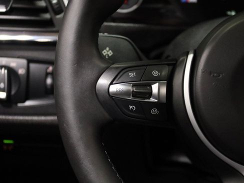 Used 2019 BMW M4 Coupe w/ Executive Package RWD image 45