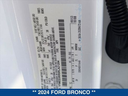 Used 2024 Ford Bronco Raptor w/ Interior Carbon Fiber Pack 6 AWD/4WD image 23