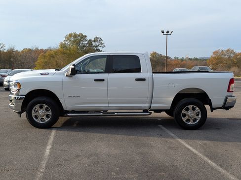 Used 2024 RAM 2500 Big Horn w/ Bed Utility Group image 6