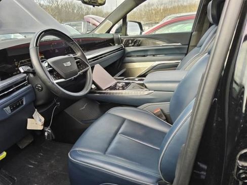 Used 2025 Cadillac Escalade IQ Luxury 2 w/ LPO, Premium Carpet Package image 2