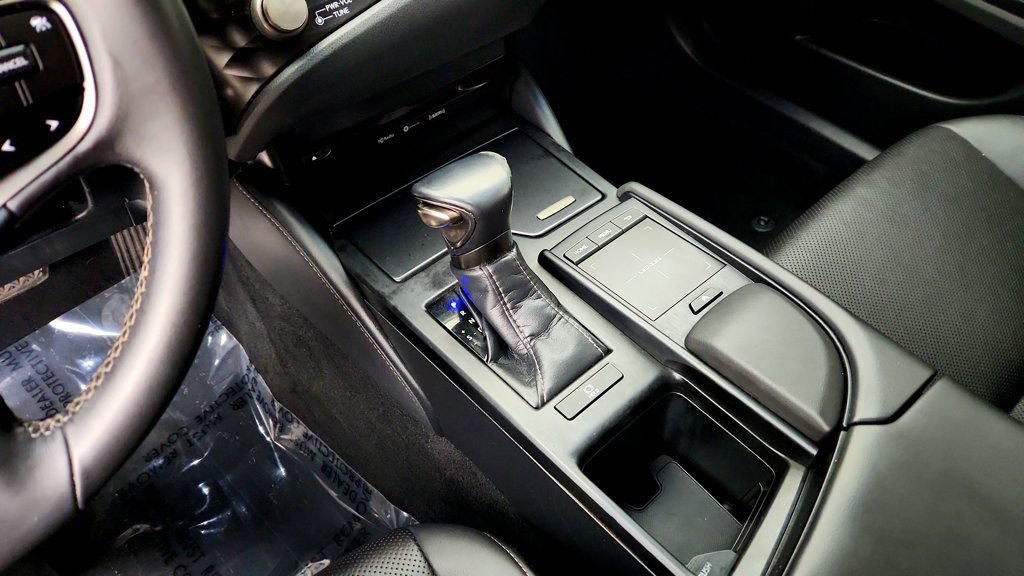 Used 2021 Lexus ES 250 w/ Accessory Package 2 AWD/4WD image 17