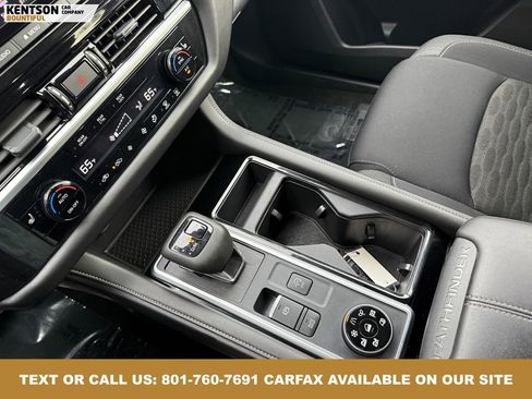 Used 2025 Nissan Pathfinder SV image 26