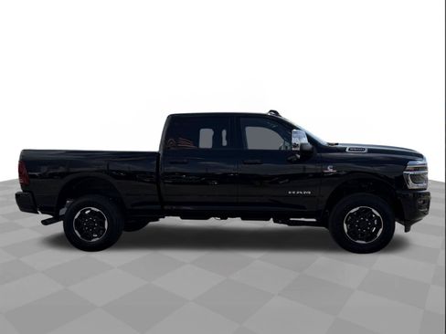 Used 2025 RAM 2500 Laramie AWD/4WD image 6