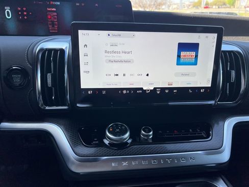 New 2026 Ford Expedition Platinum w/ Stealth Appearance Package image 23