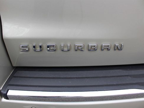 Used 2016 Chevrolet Suburban LTZ AWD/4WD image 37