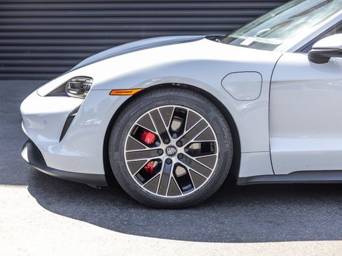 Certified 2023 Porsche Taycan 4S AWD/4WD image 17