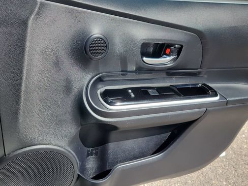 Used 2016 Toyota Prius C Three FWD image 12