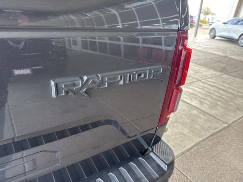 Used 2018 Ford F150 Raptor w/ Equipment Group 802A Luxury image 9