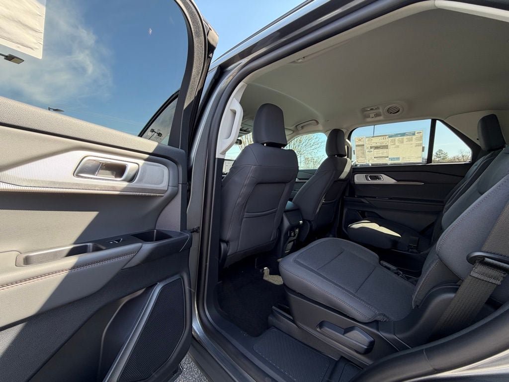 New 2026 Ford Explorer Active AWD/4WD image 18