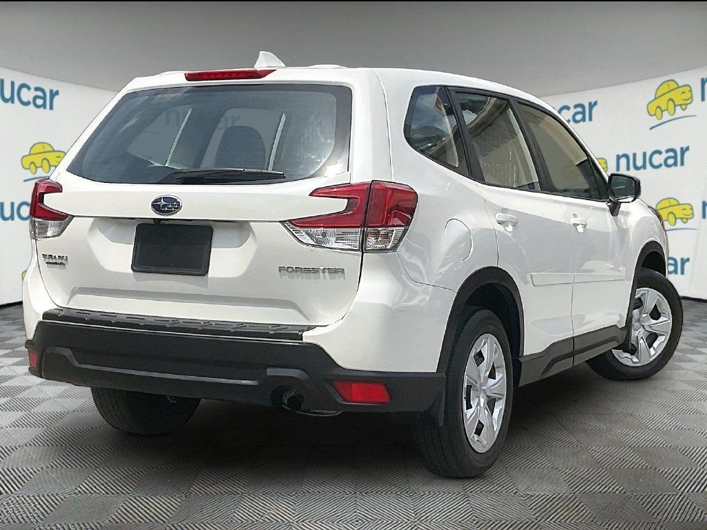 Used 2023 Subaru Forester AWD/4WD image 6