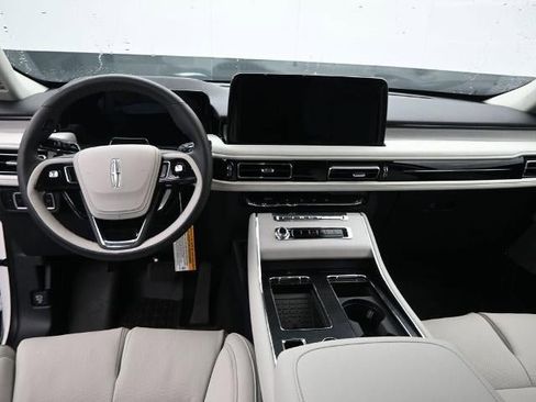 New 2026 Lincoln Aviator Reserve AWD/4WD image 10