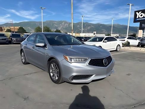 Used 2018 Acura TLX FWD image 2