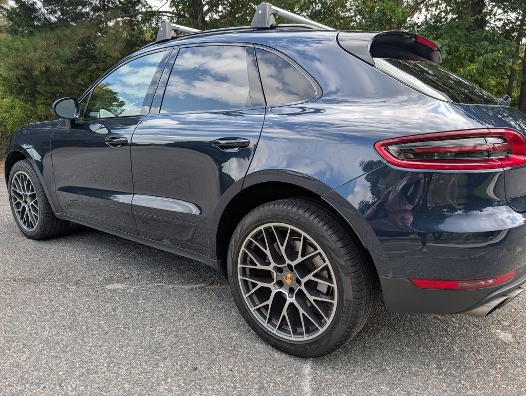 Used 2018 Porsche Macan S AWD/4WD image 3