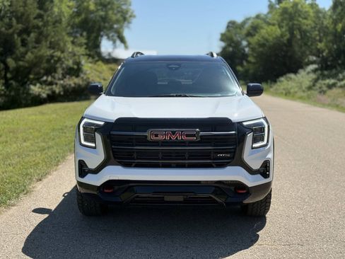 Used 2026 GMC Terrain AT4 AWD/4WD image 3