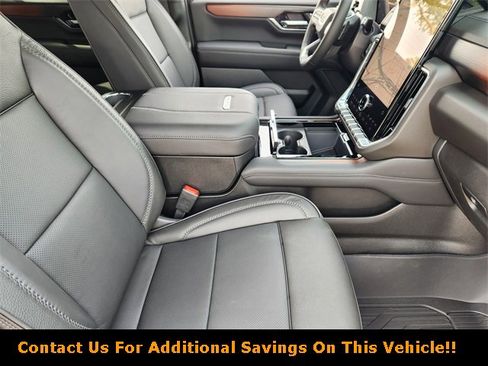 New 2026 GMC Yukon XL Denali w/ Sun & Power Step Package image 10