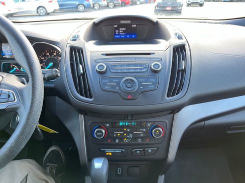 Used 2017 Ford Escape SE w/ SE Cold Weather Package image 22