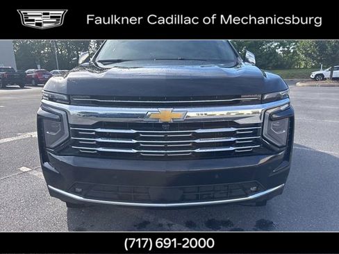 Used 2025 Chevrolet Tahoe Premier AWD/4WD image 2