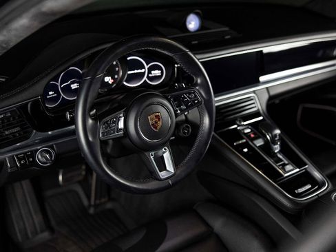 Used 2019 Porsche Panamera Turbo S image 20