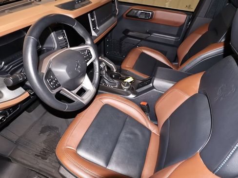 Certified 2024 Ford Bronco Outer Banks AWD/4WD image 36
