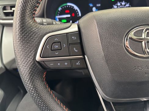 Certified 2023 Toyota Sienna XSE image 21