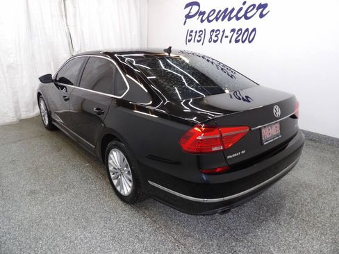 Used 2016 Volkswagen Passat 1.8T SE w/ Lighting Package (P06) FWD image 4