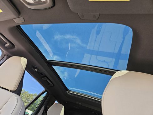 New 2026 Volvo XC90 B6 Plus w/ Protection Package Premier image 9